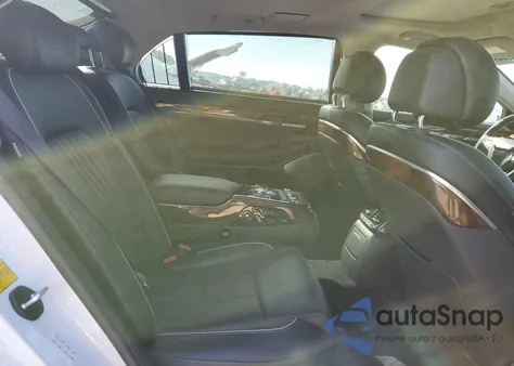 2017 Genesis G90 Ultimate z USA, uszkodzony, nr VIN KMHG54JH5HU024984